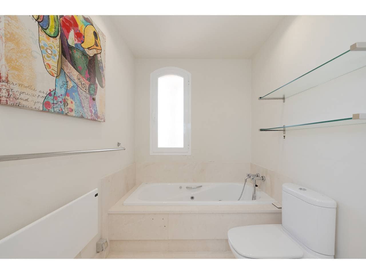 3 chambre Penthouse à vendre à Casares avec piscine garage - 590 000 € (Ref: 9863875)
