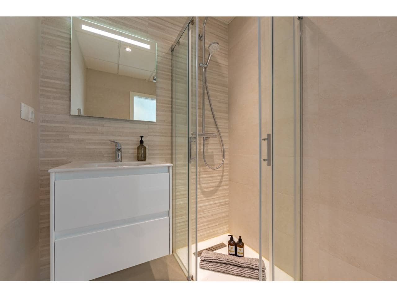 3 sypialnia Apartament na sprzedaż w Tarifa z basenem garażem - 595 000 € (Ref: 9866357)