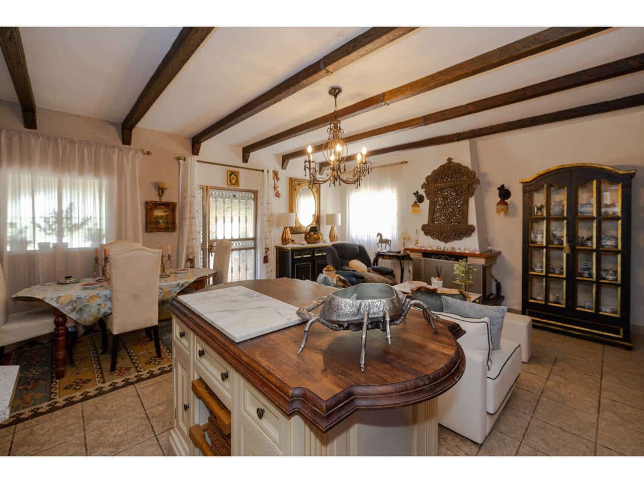 3 chambre Finca/Maison de Campagne à vendre à San Roque avec garage - 600 000 € (Ref: 9868122)