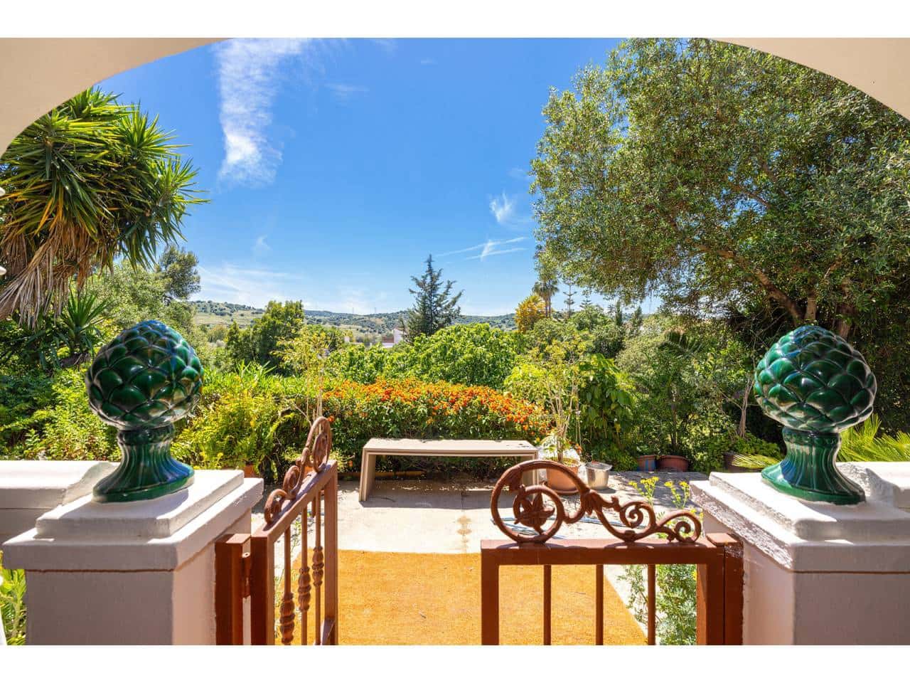 3 chambre Finca/Maison de Campagne à vendre à San Roque avec garage - 600 000 € (Ref: 9868122)
