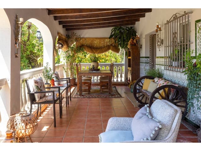 3 chambre Finca/Maison de Campagne à vendre à San Roque avec garage - 600 000 € (Ref: 9868122)