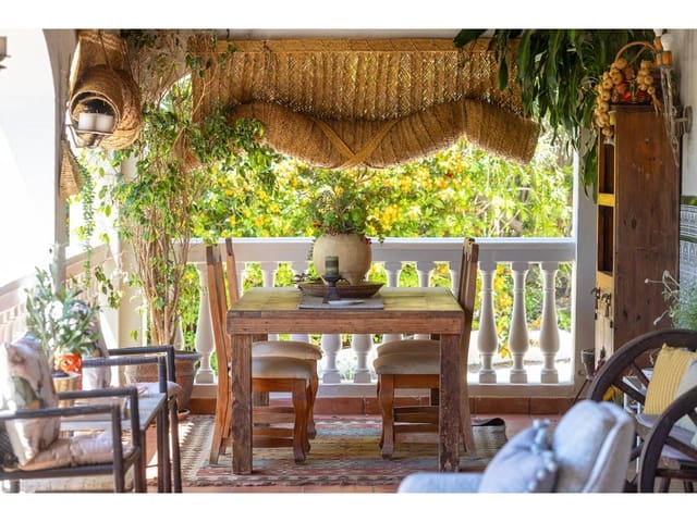 3 chambre Finca/Maison de Campagne à vendre à San Roque avec garage - 600 000 € (Ref: 9868122)