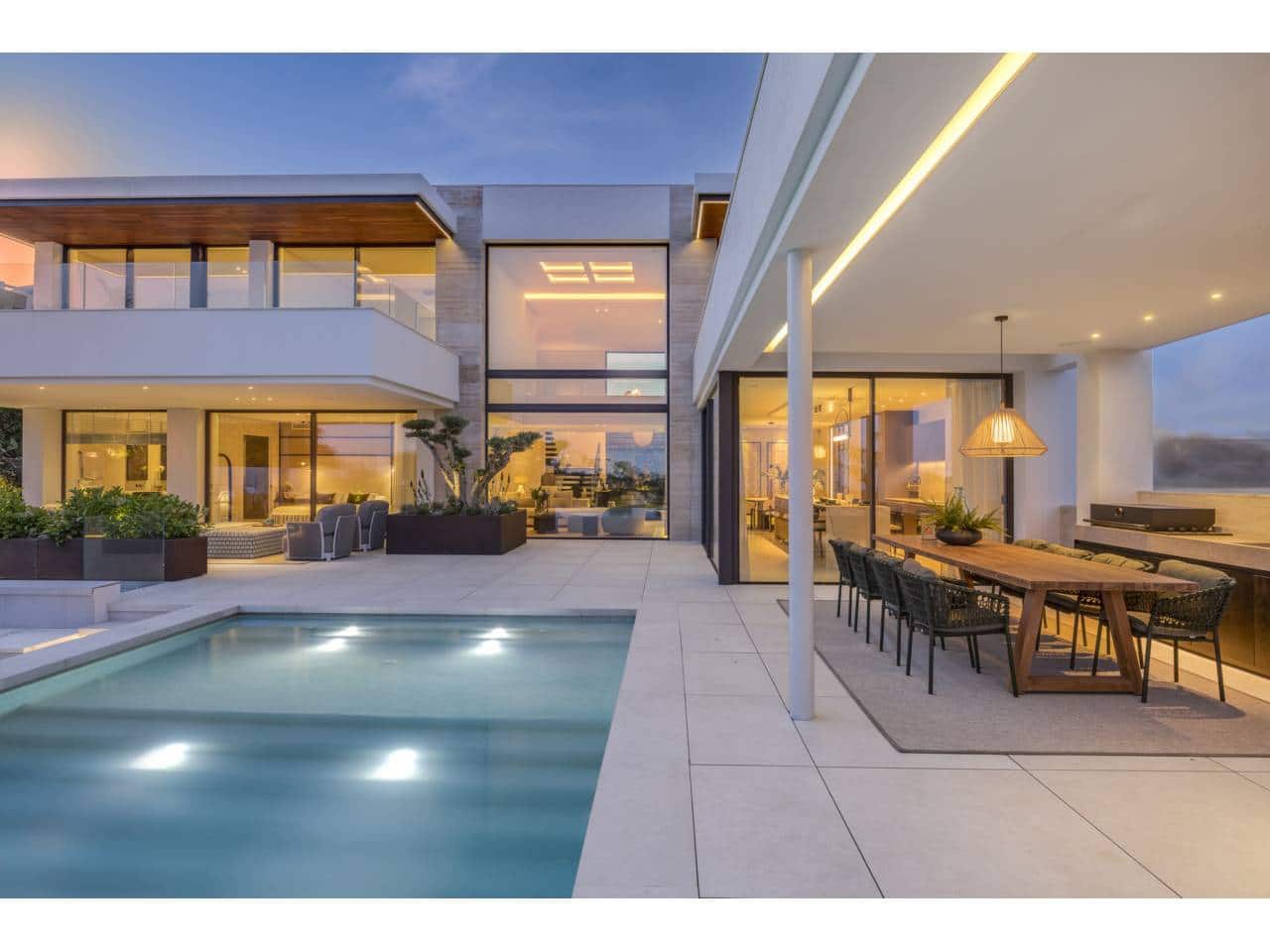 4 sypialnia Willa na sprzedaż w Casares z basenem garażem - 4 200 000 € (Ref: 9868123)
