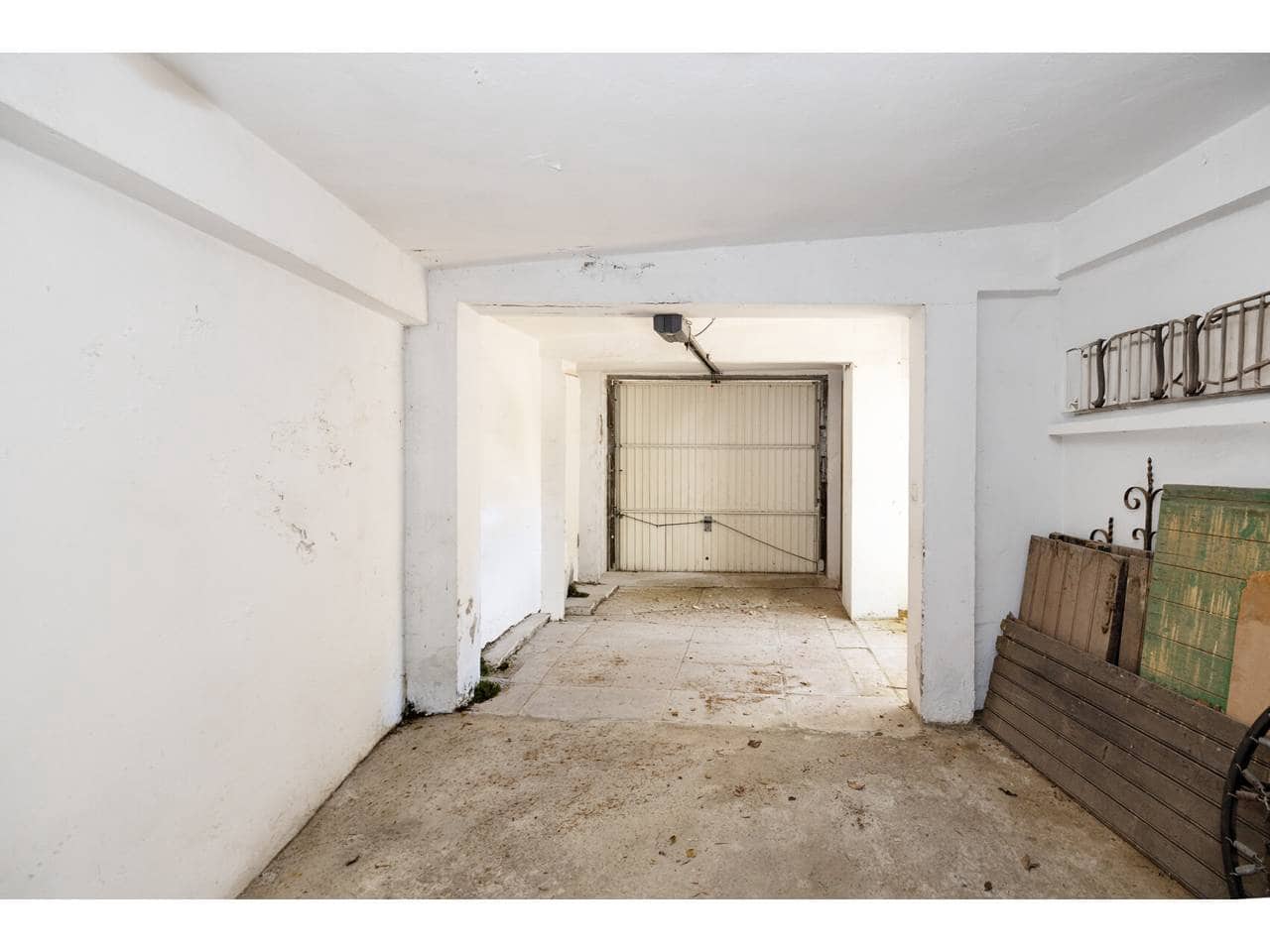 6 soverom Villa til salgs i Algeciras med garasje - € 582 000 (Ref: 9880451)