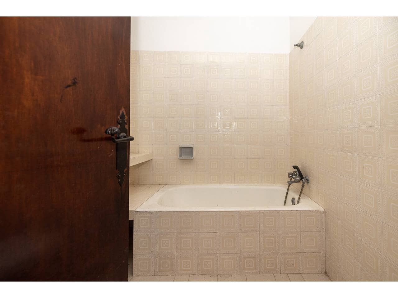 6 soverom Villa til salgs i Algeciras med garasje - € 582 000 (Ref: 9880451)