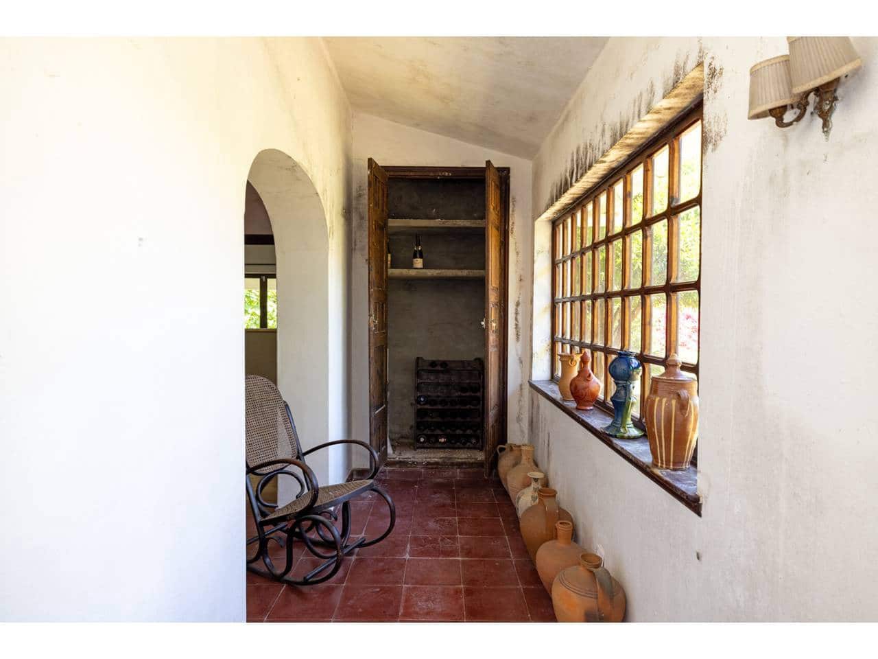 6 soverom Villa til salgs i Algeciras med garasje - € 582 000 (Ref: 9880451)