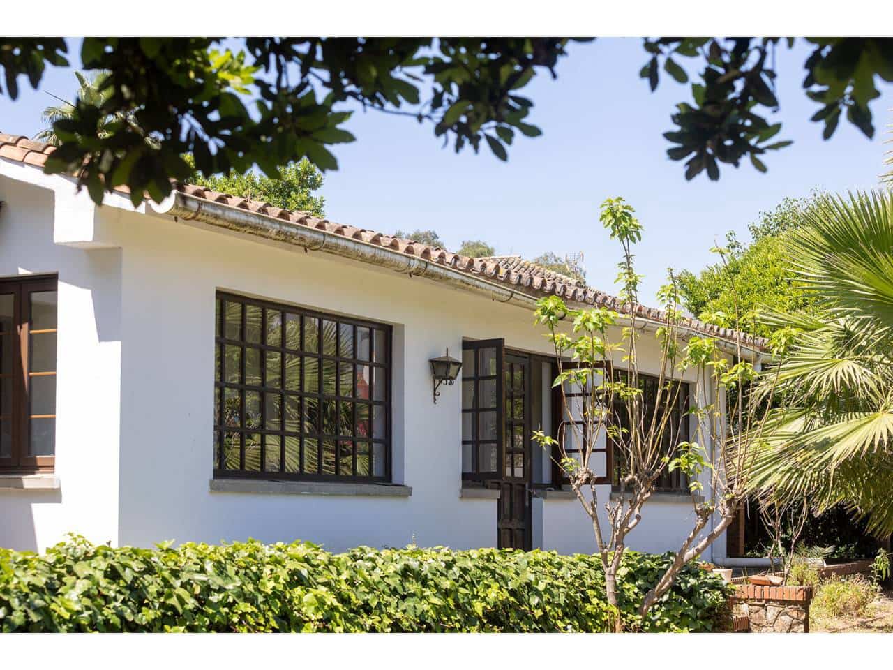 6 soverom Villa til salgs i Algeciras med garasje - € 582 000 (Ref: 9880451)
