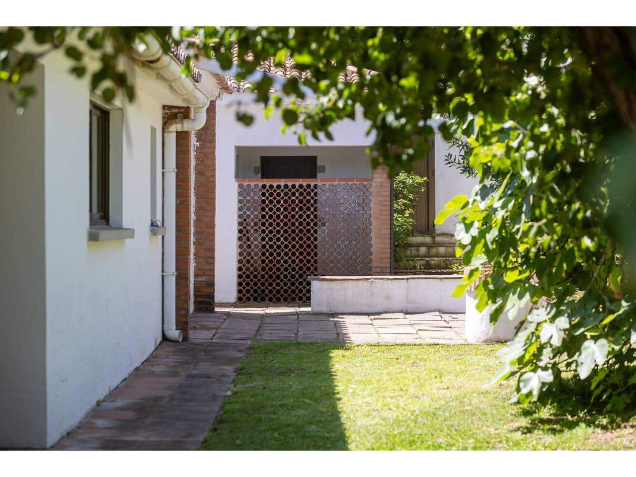 6 soverom Villa til salgs i Algeciras med garasje - € 582 000 (Ref: 9880451)