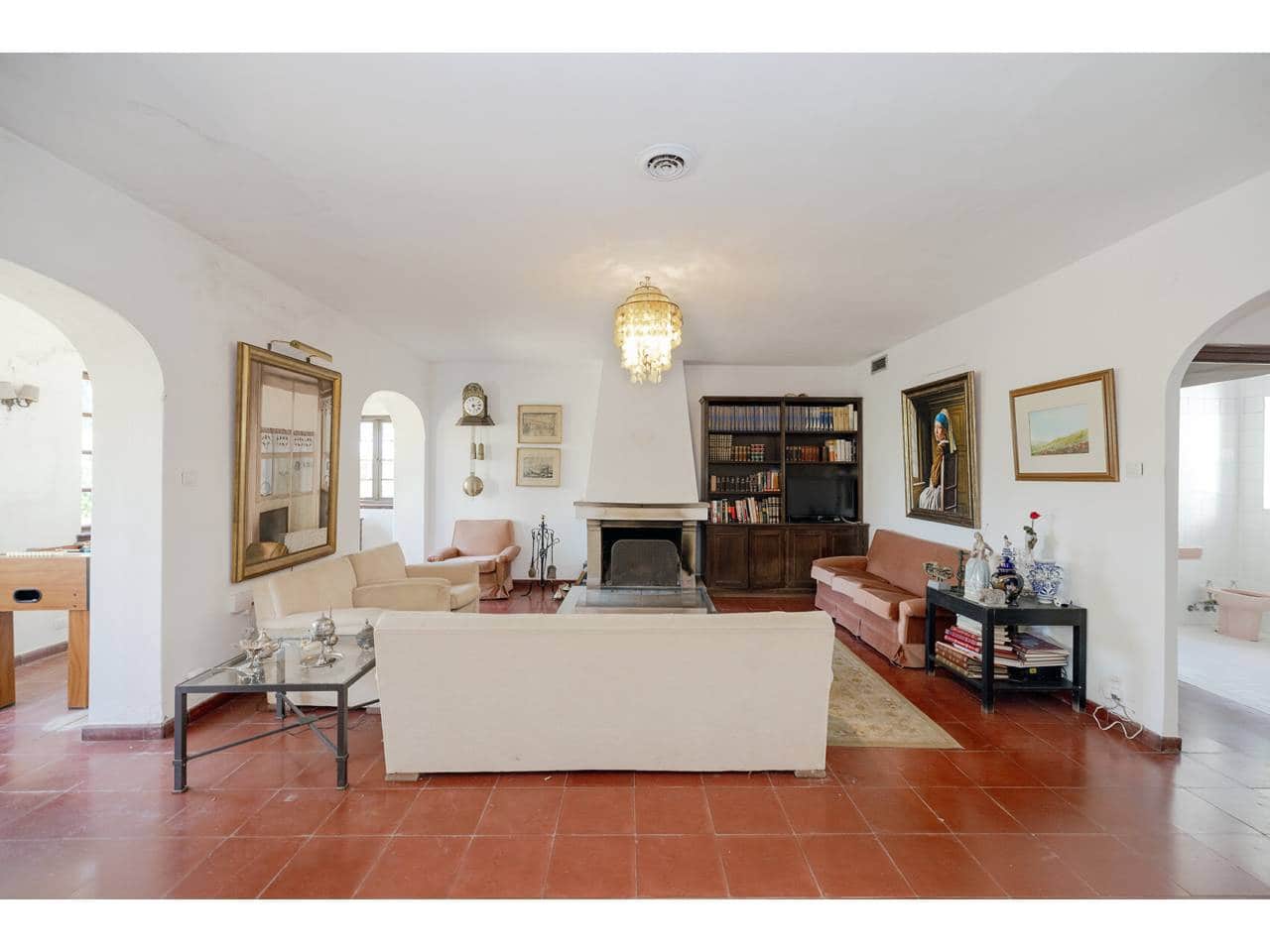 6 soverom Villa til salgs i Algeciras med garasje - € 582 000 (Ref: 9880451)