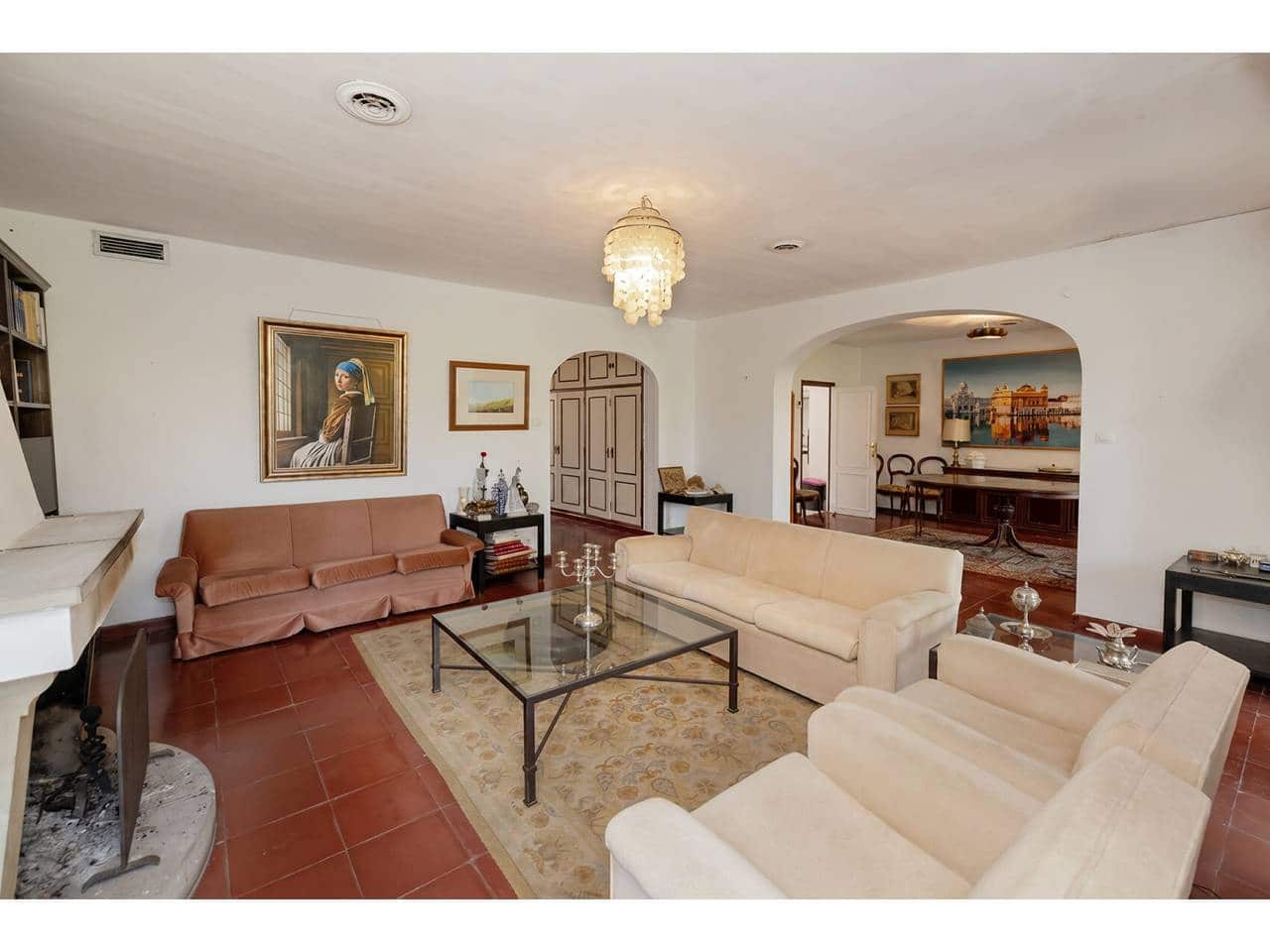 6 soverom Villa til salgs i Algeciras med garasje - € 582 000 (Ref: 9880451)