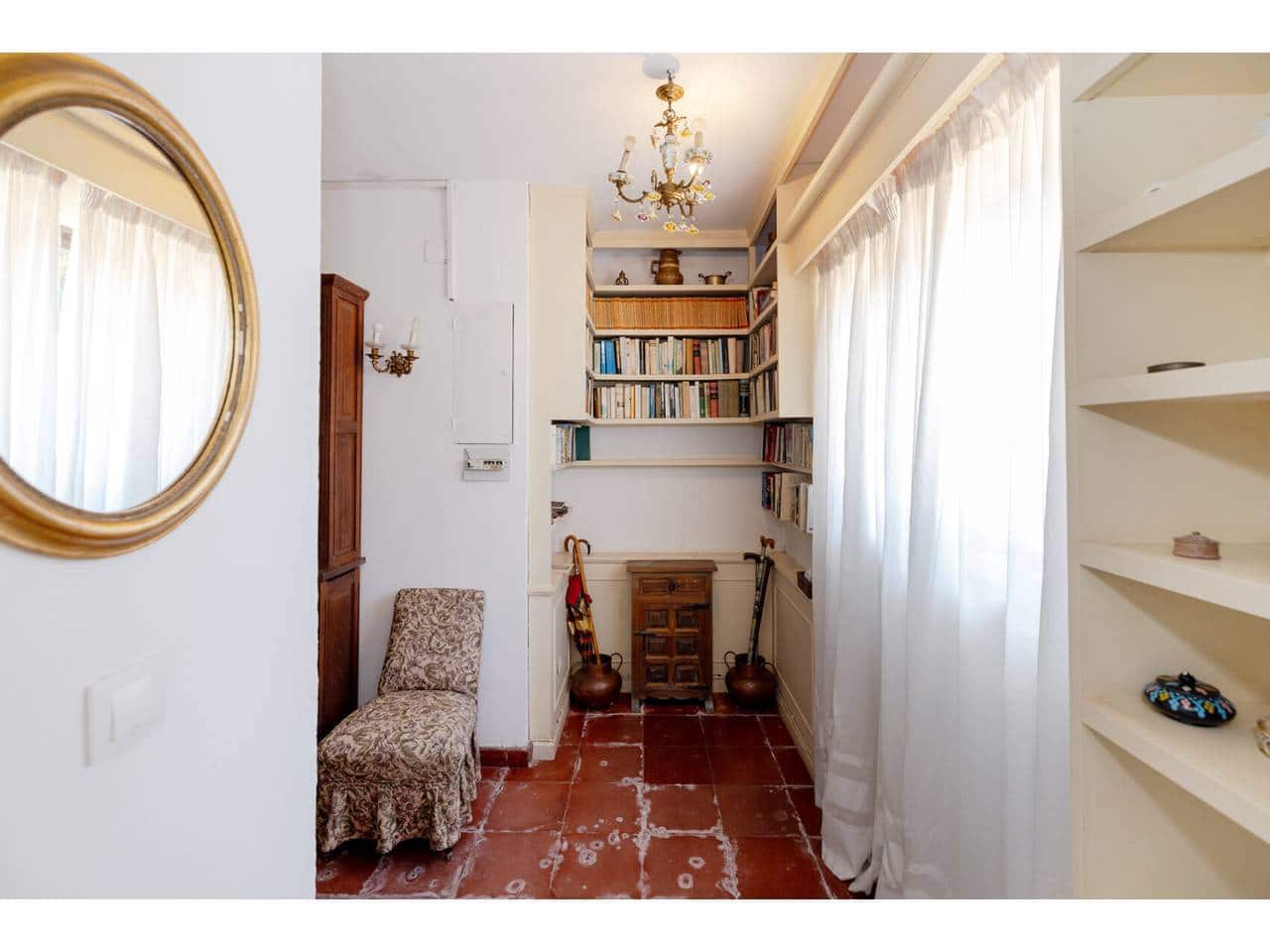 6 soverom Villa til salgs i Algeciras med garasje - € 582 000 (Ref: 9880451)