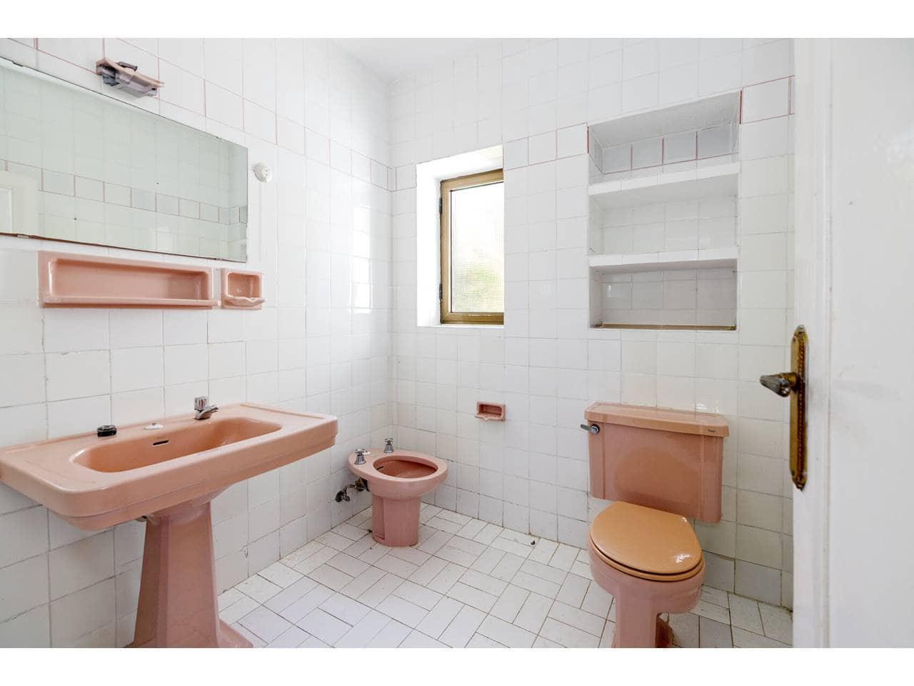 6 soverom Villa til salgs i Algeciras med garasje - € 582 000 (Ref: 9880451)