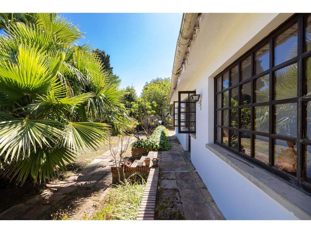 6 soverom Villa til salgs i Algeciras med garasje - € 582 000 (Ref: 9880451)