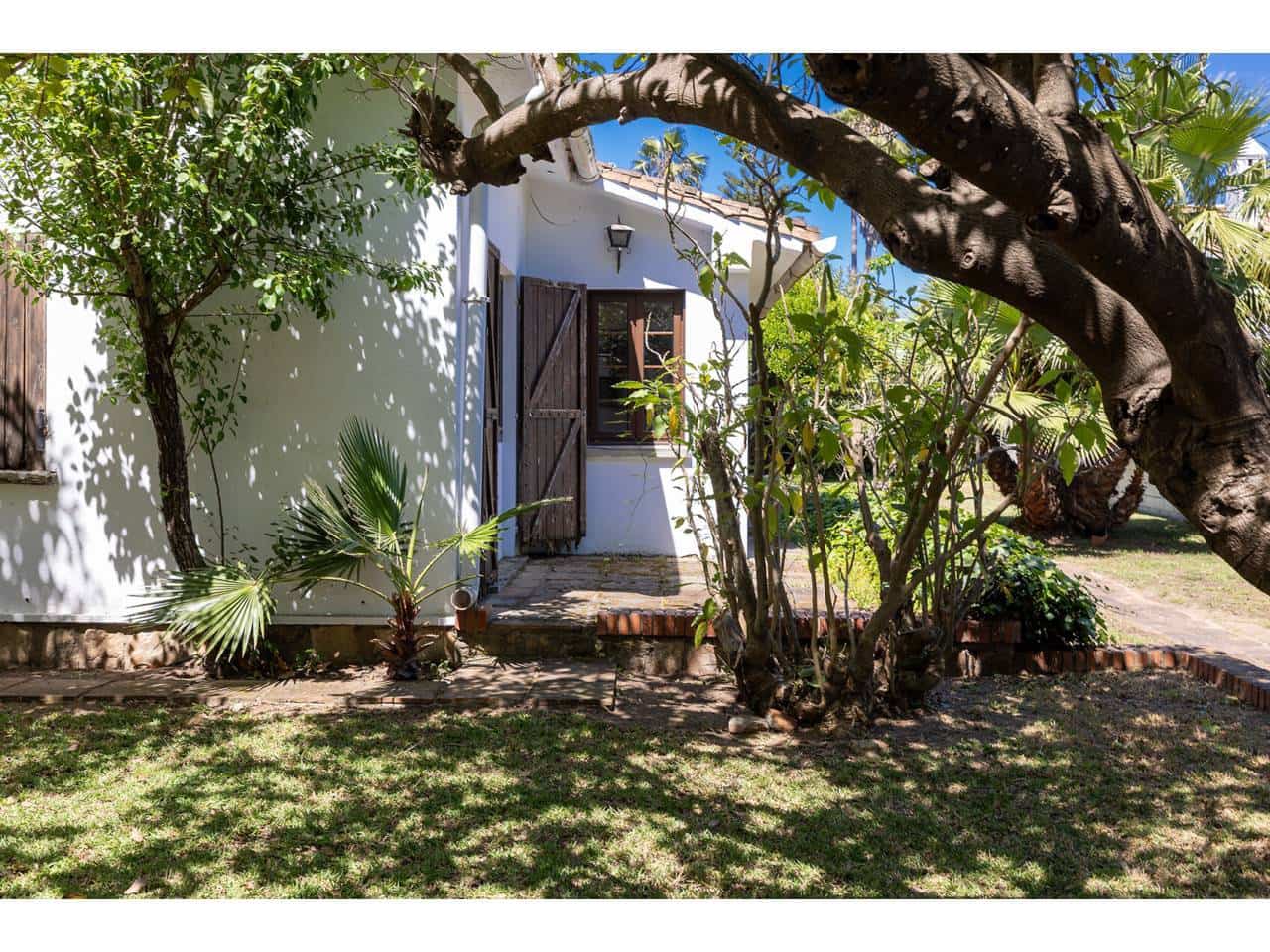 6 soverom Villa til salgs i Algeciras med garasje - € 582 000 (Ref: 9880451)