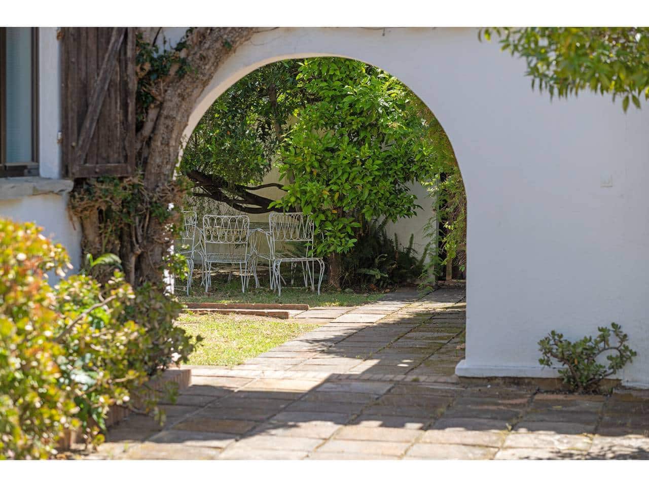 6 soverom Villa til salgs i Algeciras med garasje - € 582 000 (Ref: 9880451)
