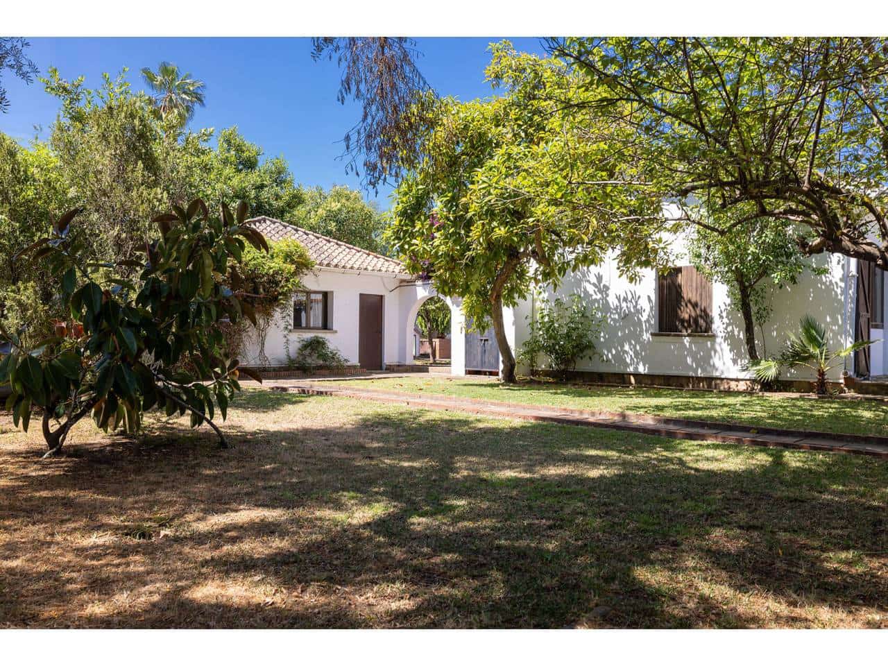 6 soverom Villa til salgs i Algeciras med garasje - € 582 000 (Ref: 9880451)
