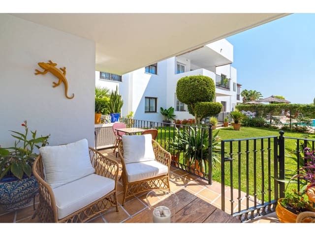 2 soveværelse Lejlighed til salg i La Alcaidesa med swimmingpool garage - € 339.000 (Ref: 9949050)