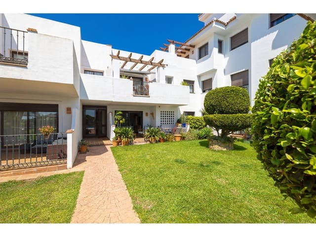 2 soveværelse Lejlighed til salg i La Alcaidesa med swimmingpool garage - € 339.000 (Ref: 9949050)