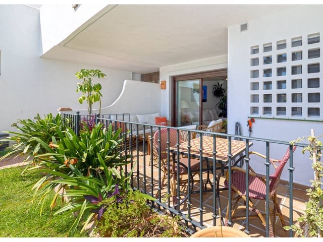 2 soveværelse Lejlighed til salg i La Alcaidesa med swimmingpool garage - € 339.000 (Ref: 9949050)