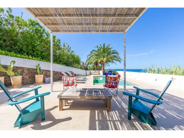 3 bedroom Villa for sale in Tarifa with pool garage - € 2,500,000 (Ref: 9964891)