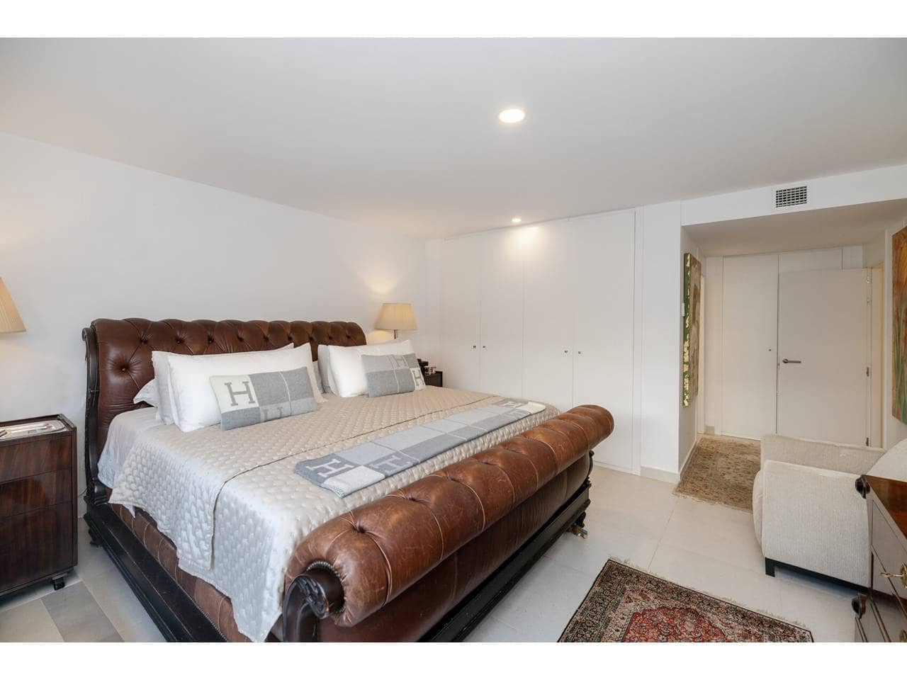 3 bedroom Apartment for sale in Sotogrande with pool garage - € 880,000 (Ref: 9969116)