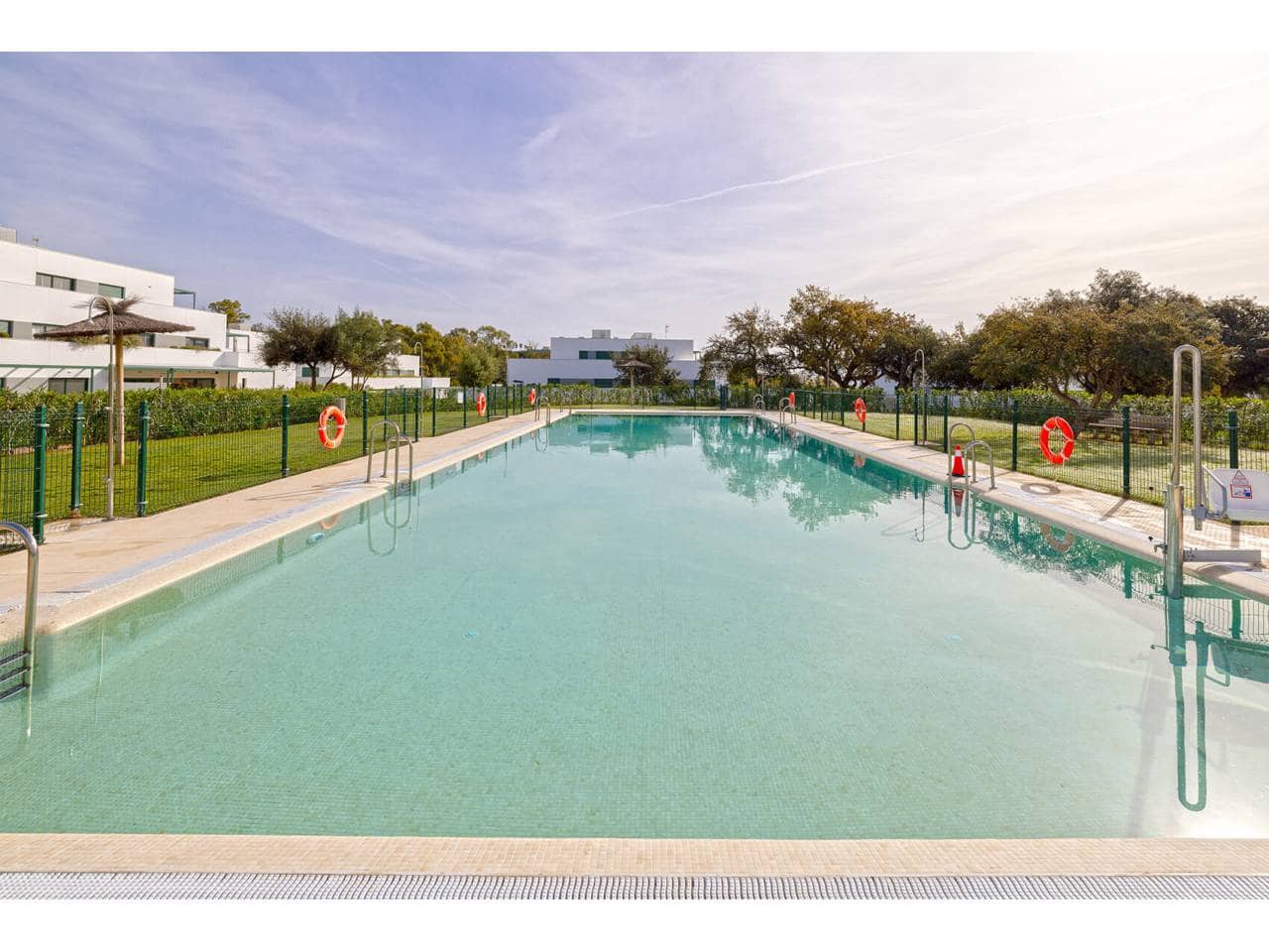 3 bedroom Apartment for sale in Sotogrande with pool garage - € 880,000 (Ref: 9969116)