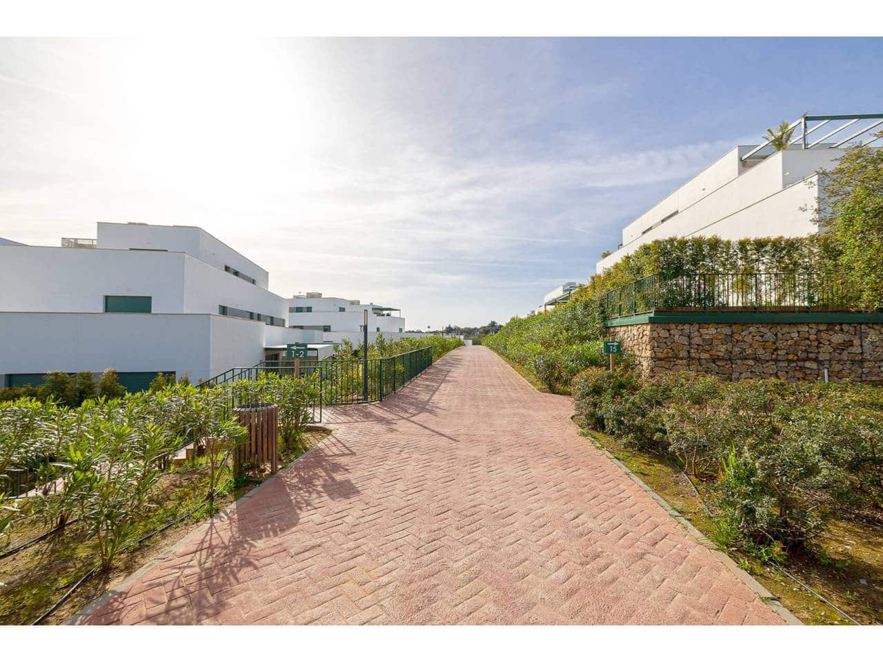 3 bedroom Apartment for sale in Sotogrande with pool garage - € 880,000 (Ref: 9969116)