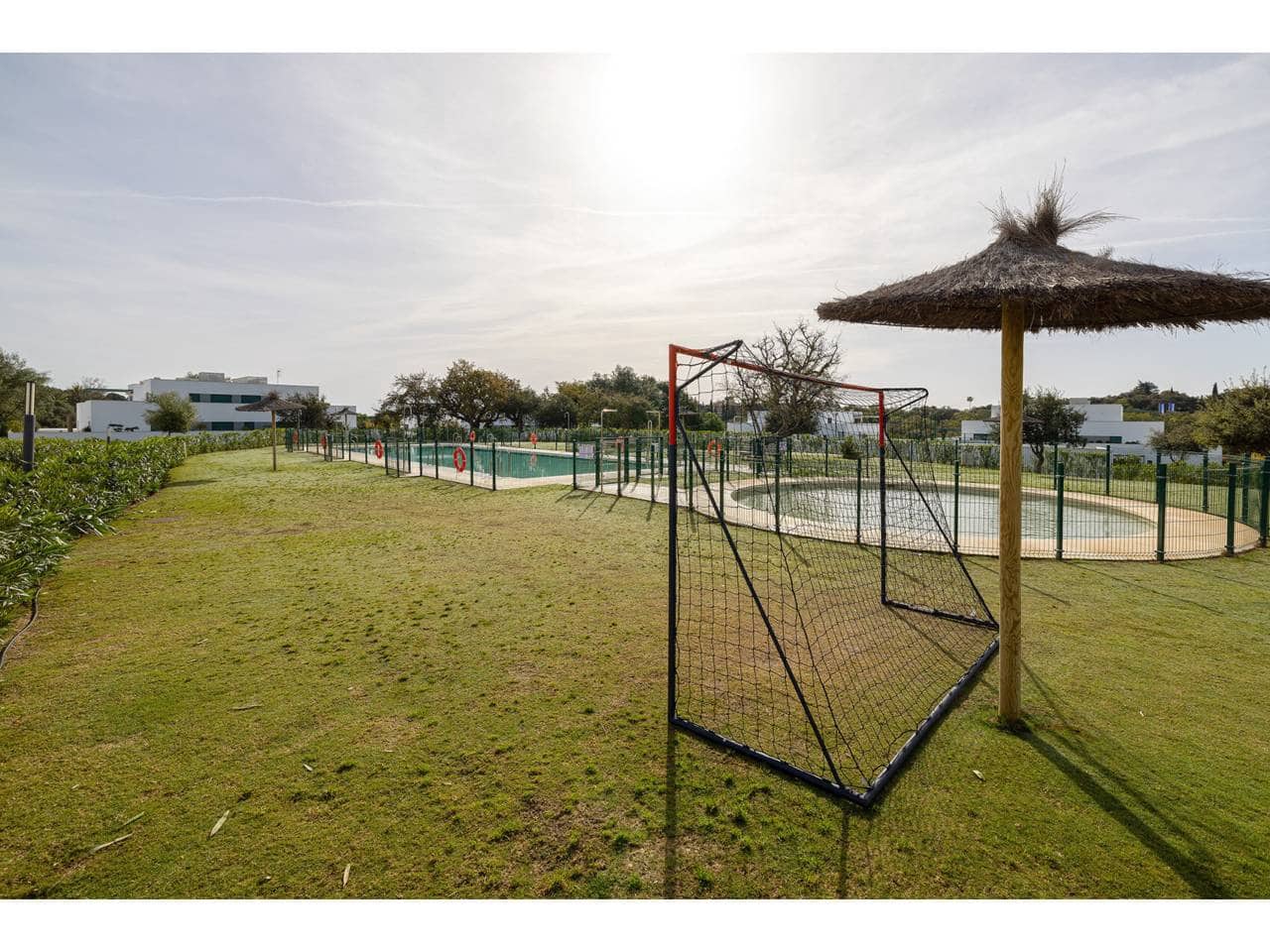 3 bedroom Apartment for sale in Sotogrande with pool garage - € 880,000 (Ref: 9969116)