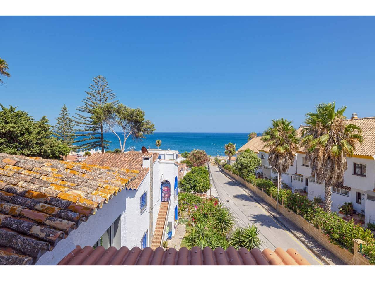 9 bedroom Villa for sale in Manilva with pool - € 1,250,000 (Ref: 9969117)