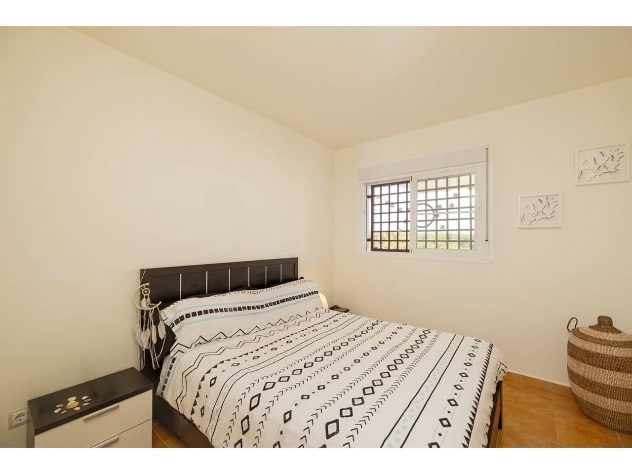 2 slaapkamer Appartement te koop in La Alcaidesa met zwembad garage - € 300.000 (Ref: 9978081)