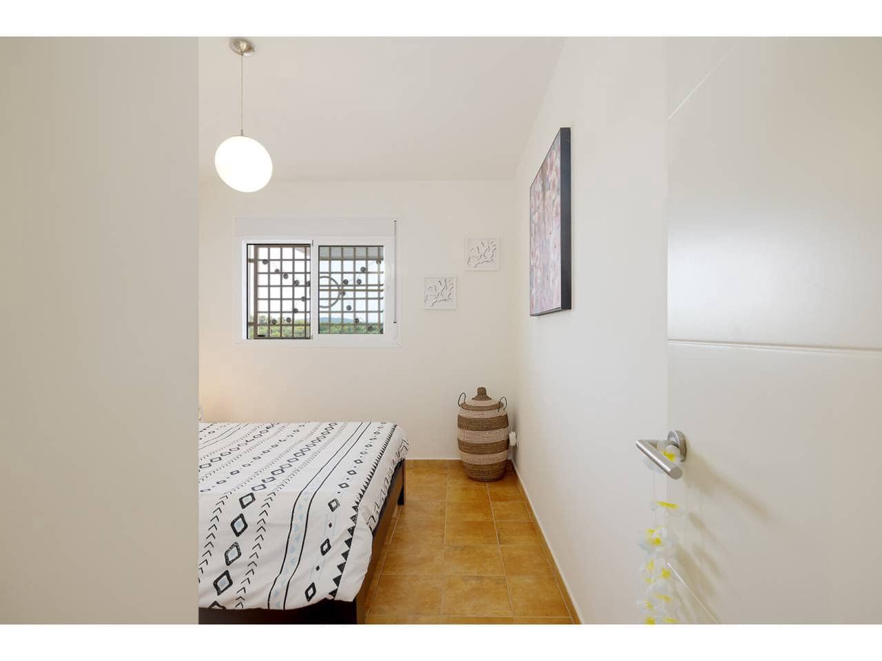 2 slaapkamer Appartement te koop in La Alcaidesa met zwembad garage - € 300.000 (Ref: 9978081)