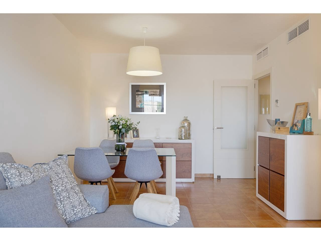 2 slaapkamer Appartement te koop in La Alcaidesa met zwembad garage - € 300.000 (Ref: 9978081)