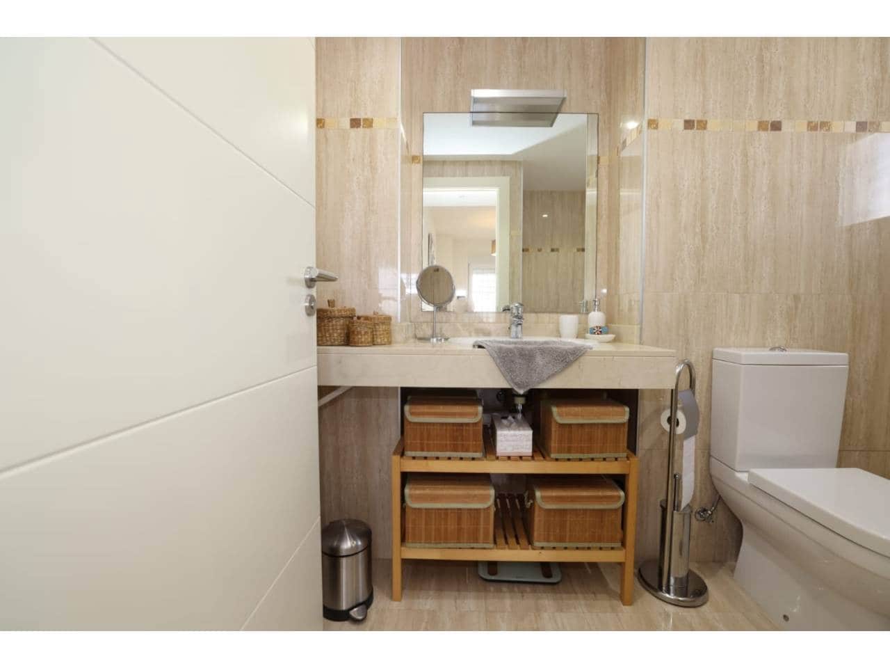 2 slaapkamer Appartement te koop in La Alcaidesa met zwembad garage - € 300.000 (Ref: 9978081)