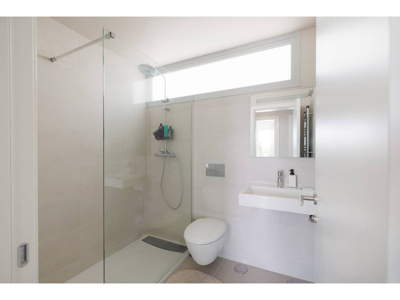 5 quarto Moradia Geminada para venda em Sotogrande com piscina garagem - 1 450 000 € (Ref: 9996559)