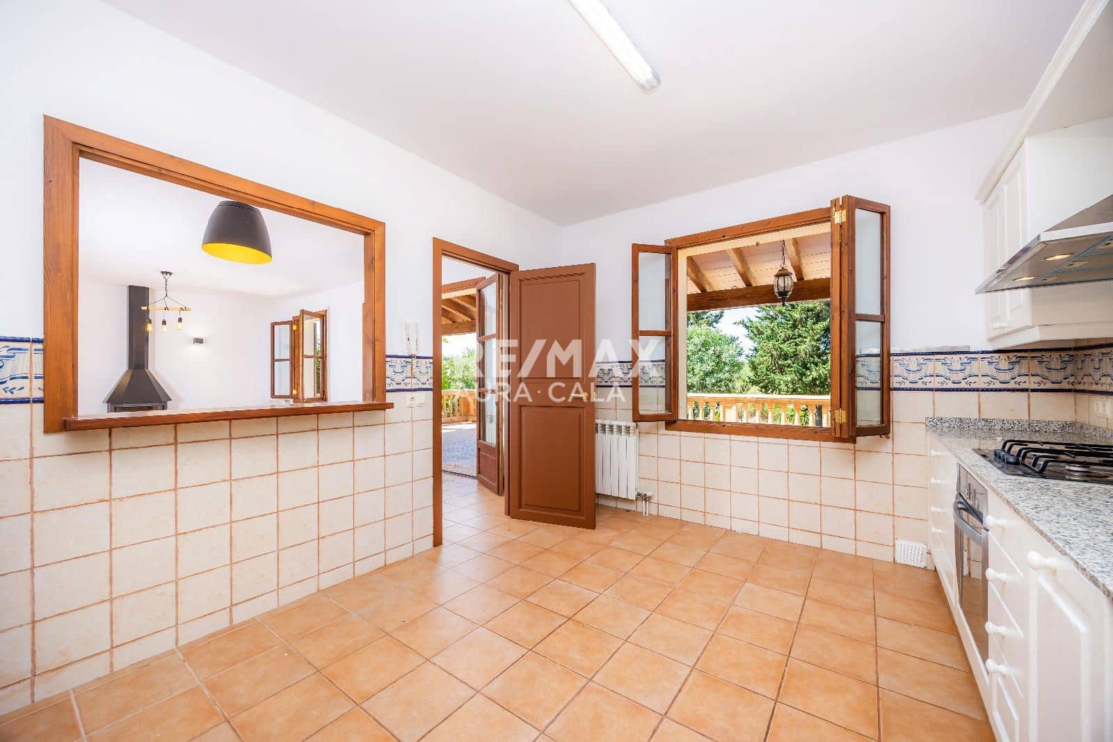 4 Zimmer Villa zu vermieten in Arta mit Pool Garage - 3.180 € (Ref: 10039181)