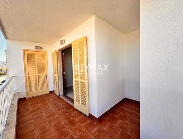 3 makuuhuone Asunto myytävänä paikassa Platja d'Alcúdia, Alcúdia mukana 
autotalli - 670 000 € (Ref: 10125223)