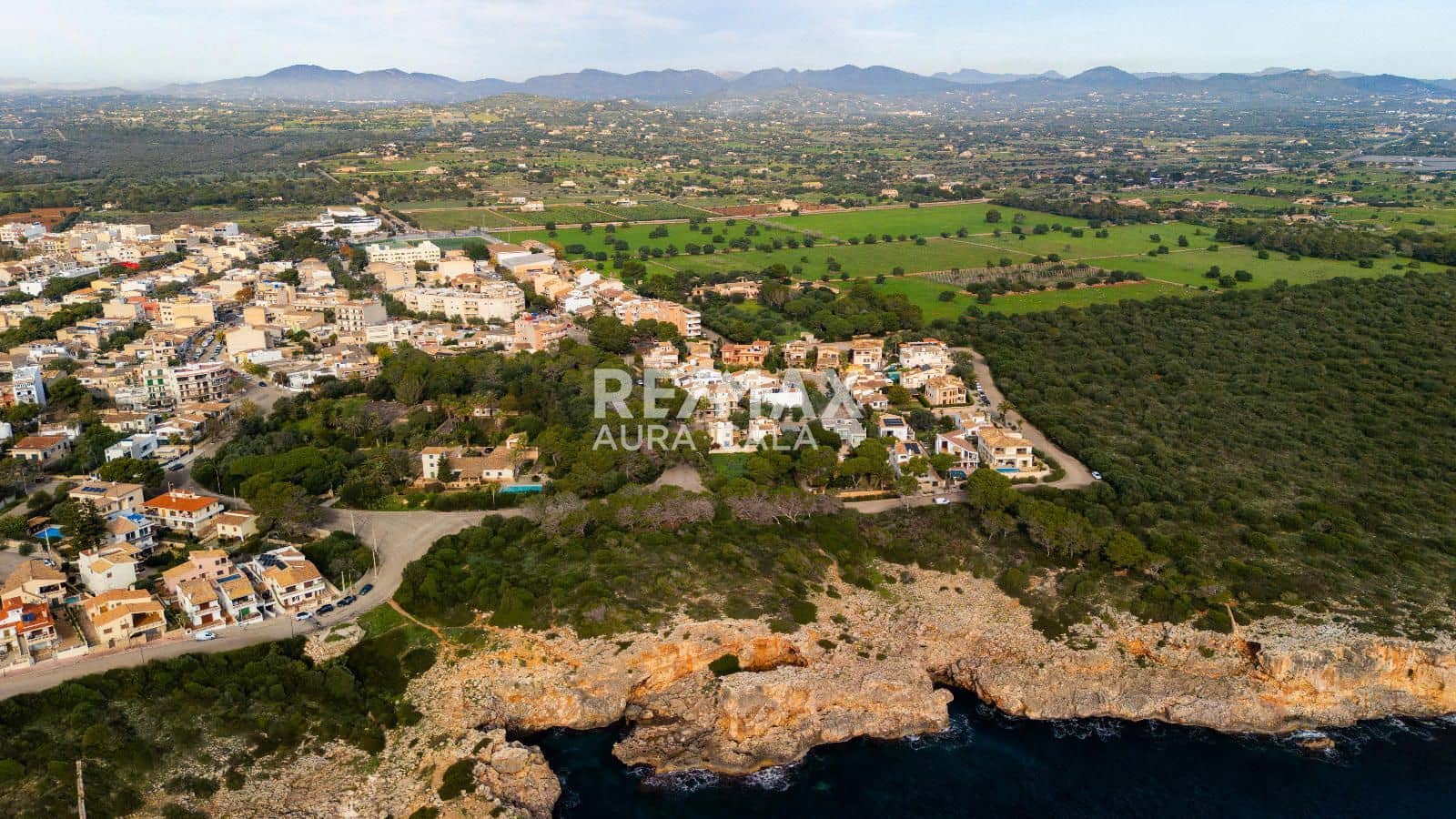 Building Plot for sale in Porto Cristo Novo - € 1,575,000 (Ref: 9456545)