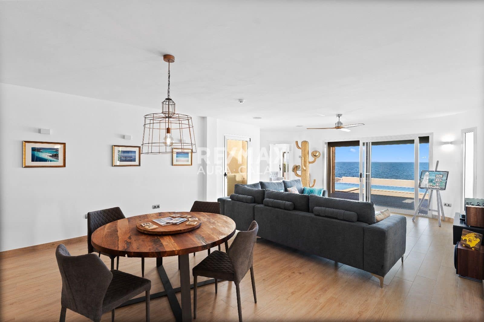 4 soveværelse Villa til salg i Colonia de Sant Pere / Colonia de San Pedro med swimmingpool garage - € 2.950.000 (Ref: 9456550)