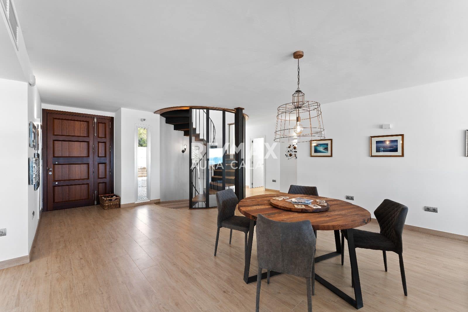 4 soveværelse Villa til salg i Colonia de Sant Pere / Colonia de San Pedro med swimmingpool garage - € 2.950.000 (Ref: 9456550)