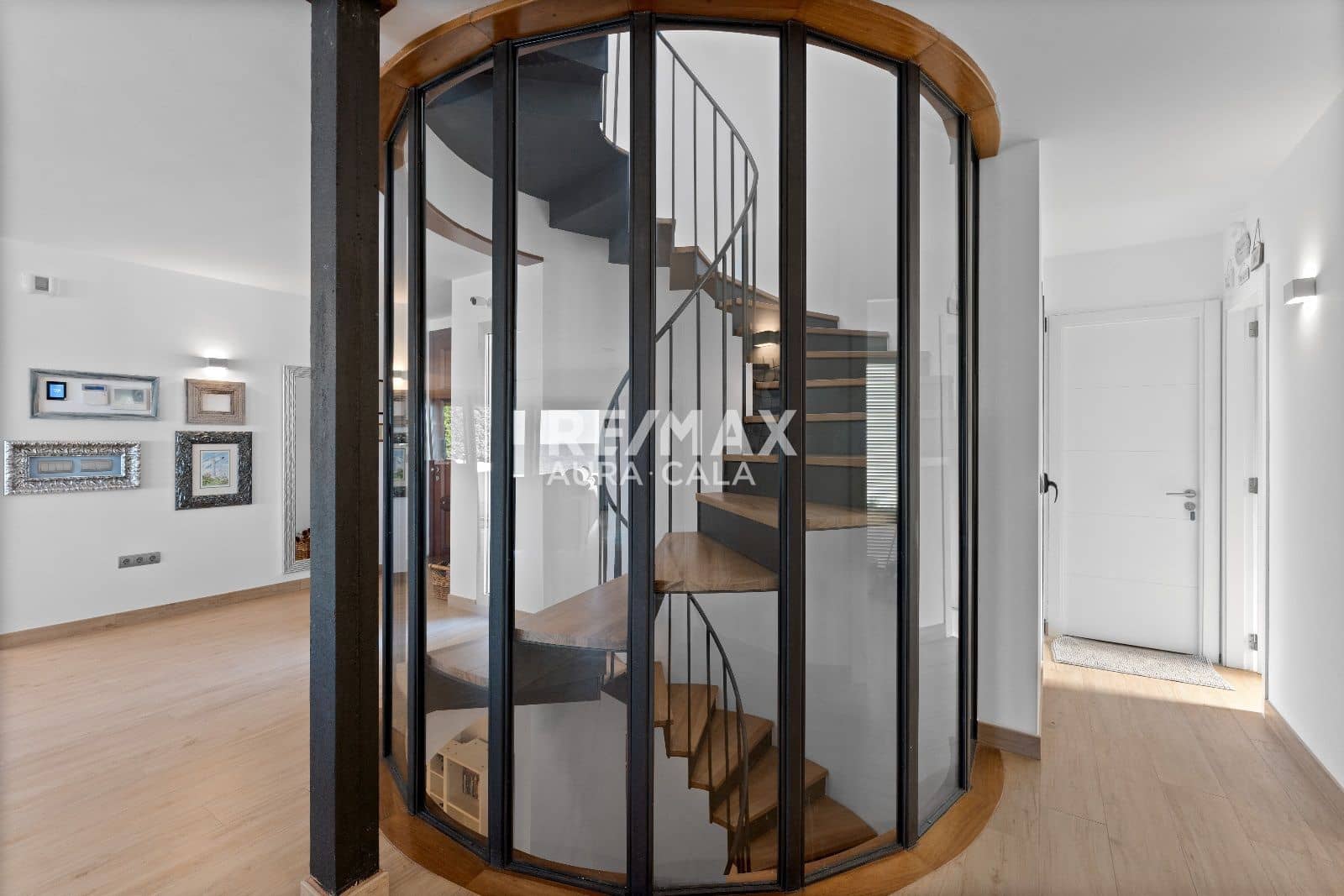 4 soveværelse Villa til salg i Colonia de Sant Pere / Colonia de San Pedro med swimmingpool garage - € 2.950.000 (Ref: 9456550)