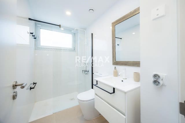 3 soverom Leilighet til salgs i Cala Ratjada, Capdepera med svømmebasseng garasje - € 550 000 (Ref: 9456553)