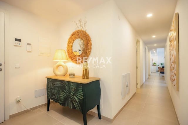 3 soverom Leilighet til salgs i Cala Ratjada, Capdepera med svømmebasseng garasje - € 550 000 (Ref: 9456553)