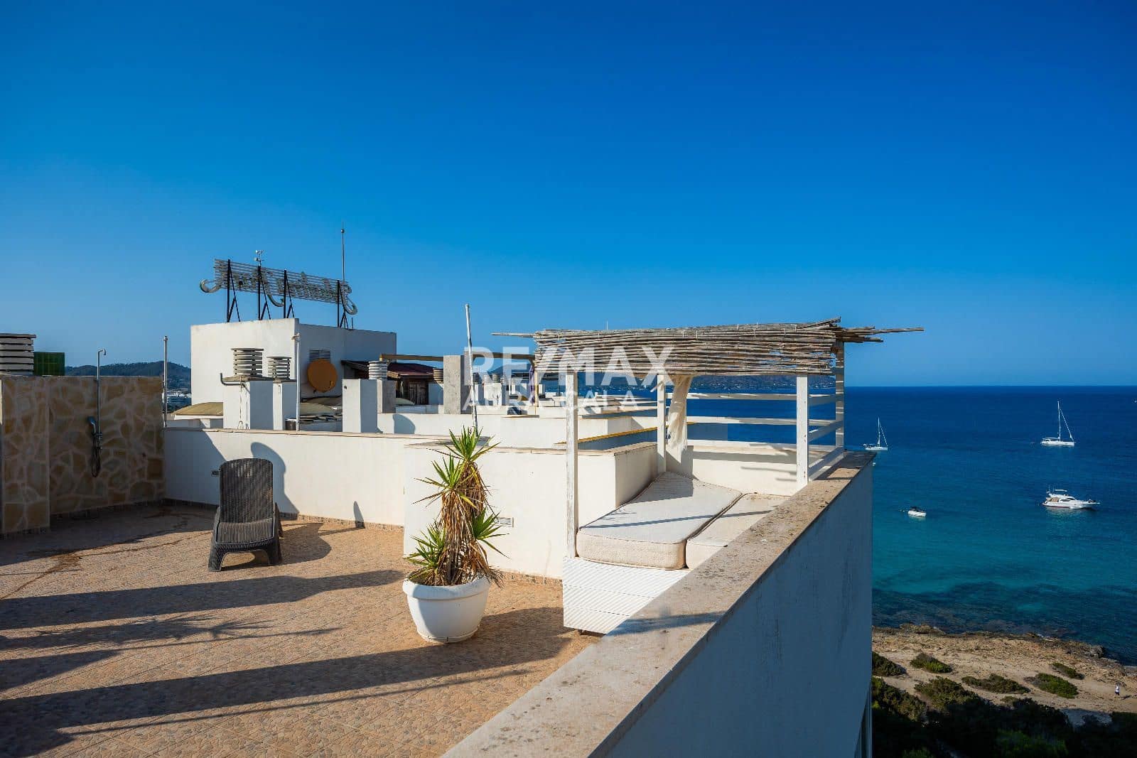 2 slaapkamer Penthouse te koop in Cala Millor met zwembad - € 410.000 (Ref: 9456554)