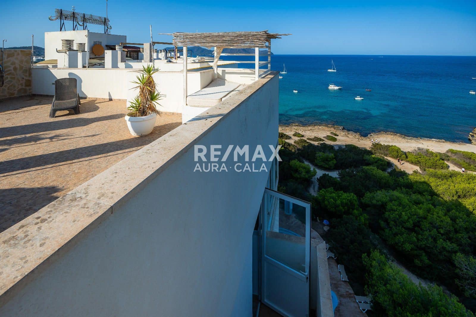 2 slaapkamer Penthouse te koop in Cala Millor met zwembad - € 410.000 (Ref: 9456554)