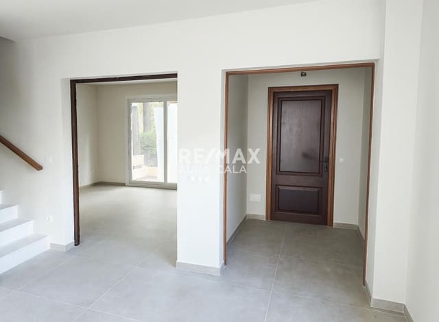 3 bedroom Townhouse for sale in Cala Ratjada, Capdepera with pool garage - € 670,000 (Ref: 9456555)