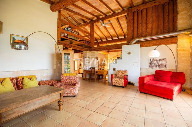 Chalet de 4 habitaciones en Sant Llorenç des Cardassar en venta con piscina - 1.849.000 € (Ref: 9456556)