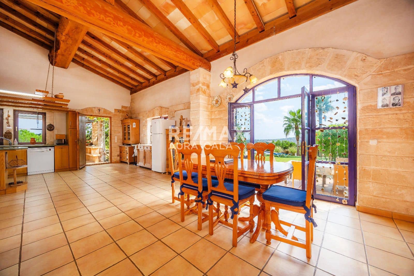 4 bedroom Villa for sale in Sant Llorenc des Cardassar with pool - € 1,849,000 (Ref: 9456556)