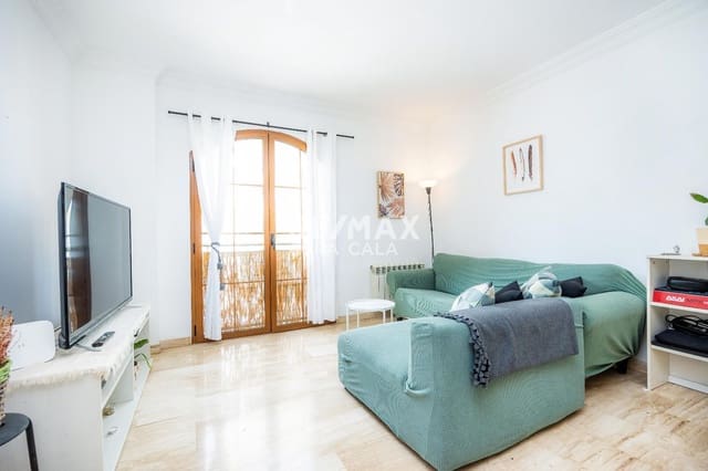 3 bedroom Flat for sale in Cala Ratjada, Capdepera - € 410,000 (Ref: 9456557)