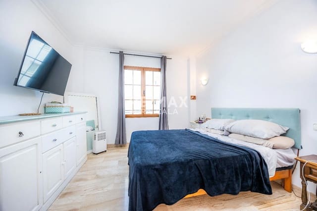 3 bedroom Flat for sale in Cala Ratjada, Capdepera - € 410,000 (Ref: 9456557)