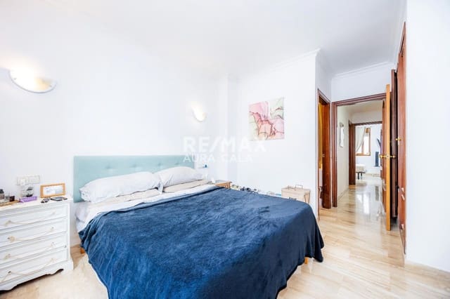 3 bedroom Flat for sale in Cala Ratjada, Capdepera - € 410,000 (Ref: 9456557)